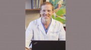 Dr. Thomas E. Zewert